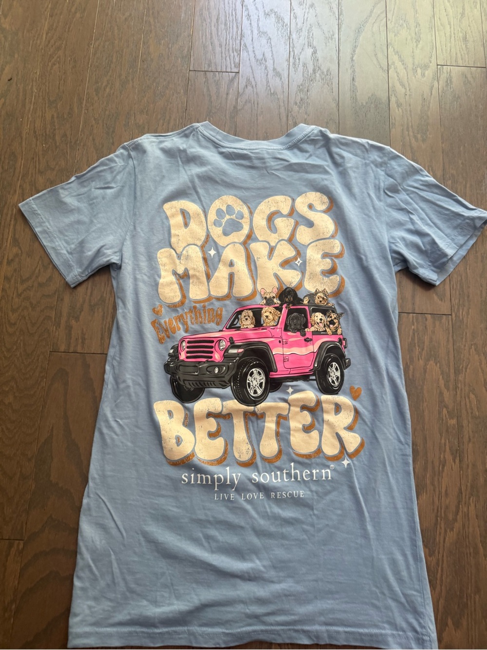 Simply Southern shirt size small/medium “dogs make everything better “ lake